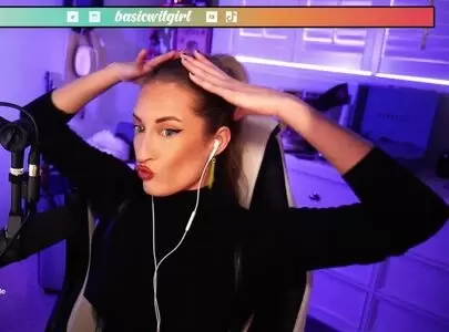 BasicWitGirl profile photo