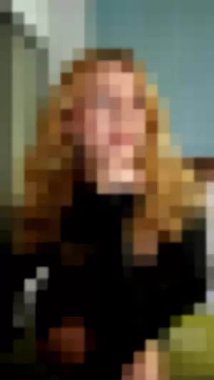 Amelia Dimoldenberg profile photo