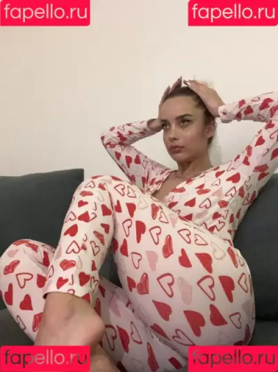 Gizem Bagdacicek Nude Onlyfans Photo Gallery photo 182