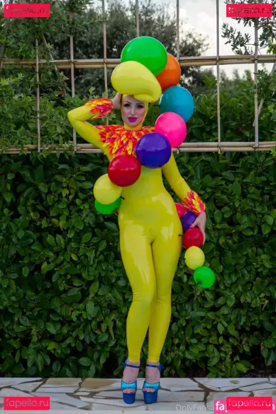 mfetilicious Nude Onlyfans Photo Gallery photo 8