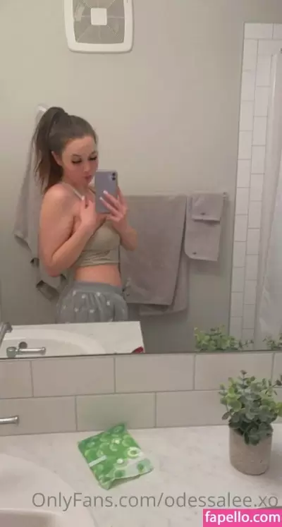 odessalee.xo Nude Onlyfans Photo Gallery photo 477