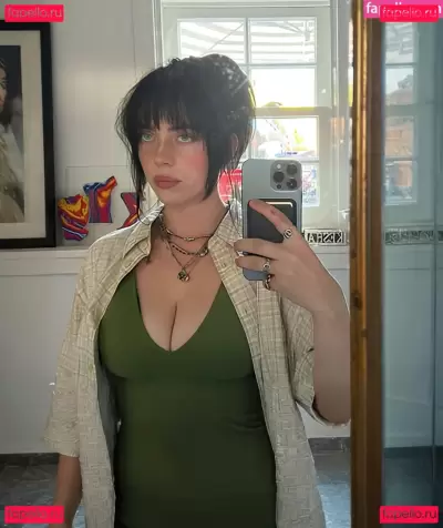 Billie Eilish / Fake / billeeilish / billieeilish Nude Onlyfans Photo Gallery photo 1013