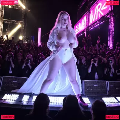 Billie Eilish / Fake / billeeilish / billieeilish Nude Onlyfans Photo Gallery photo 969