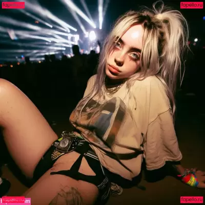 Billie Eilish / Fake / billeeilish / billieeilish Nude Onlyfans Photo Gallery photo 320