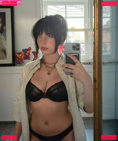 Billie Eilish / Fake / billeeilish / billieeilish Nude Onlyfans Photo Gallery photo 132