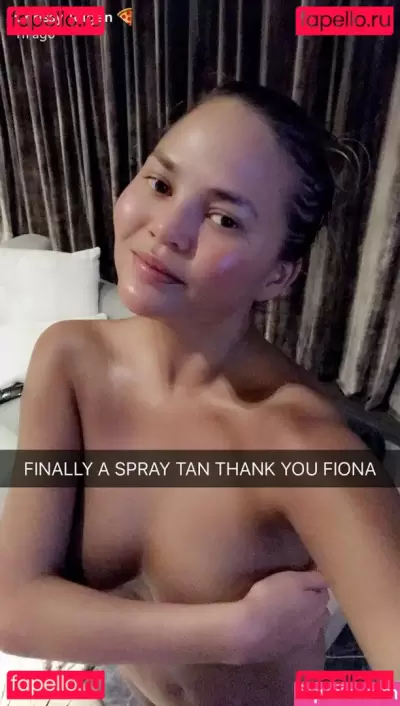 Chrissy Teigen Nude Onlyfans Photo Gallery photo 690
