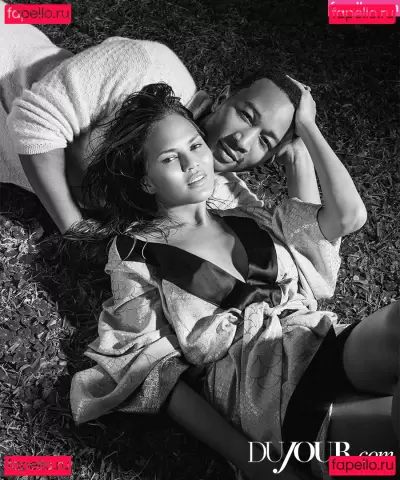 Chrissy Teigen Nude Onlyfans Photo Gallery photo 683