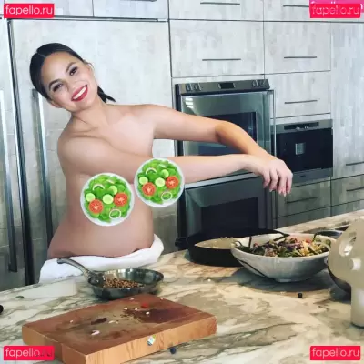 Chrissy Teigen Nude Onlyfans Photo Gallery photo 665