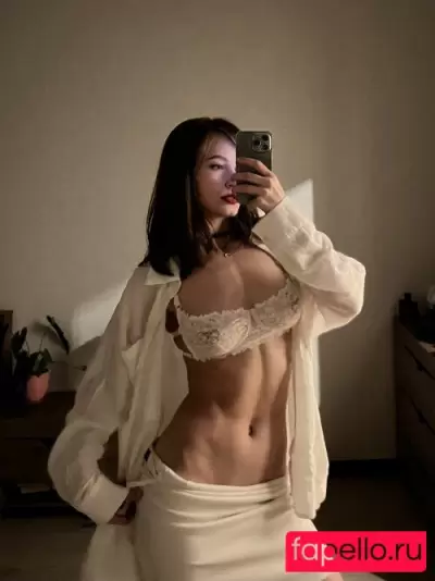 Toma Efremova Nude Onlyfans Photo Gallery photo 729