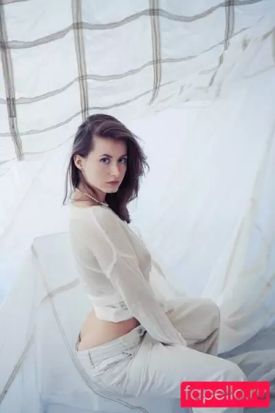 Toma Efremova Nude Onlyfans Photo Gallery photo 711