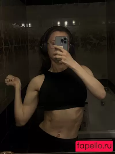 Toma Efremova Nude Onlyfans Photo Gallery photo 399