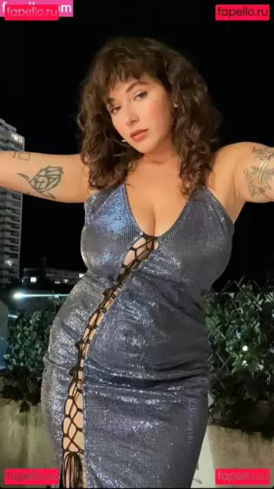 Sophoulla Nude Onlyfans Photo Gallery photo 1147