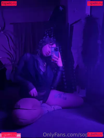 Sophoulla Nude Onlyfans Photo Gallery photo 1088