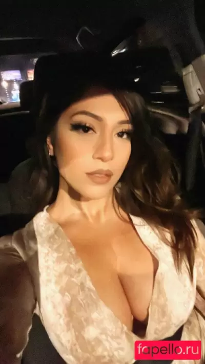 Sophoulla Nude Onlyfans Photo Gallery photo 235