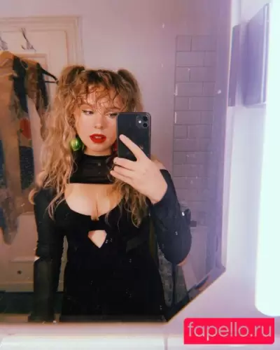 Sophoulla Nude Onlyfans Photo Gallery photo 169