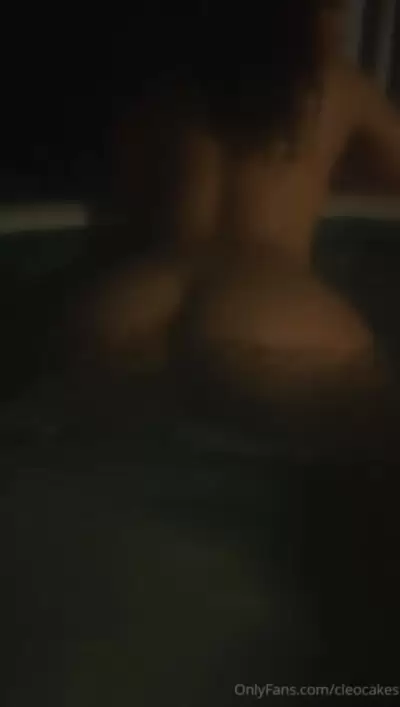 Cleocakes / Jessijax - hfgpAuF0yV