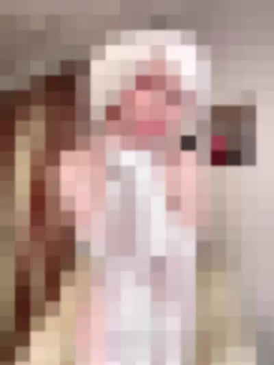 Helly Valentine - KuqMqtWCEi video thumbnail