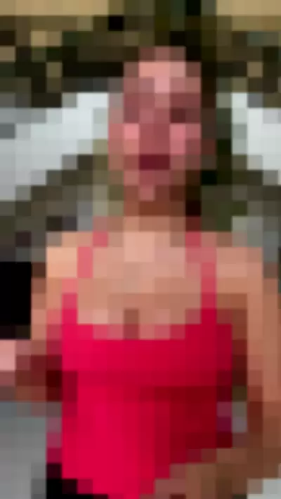 Ava Kolker - Wg8Qu3mujY