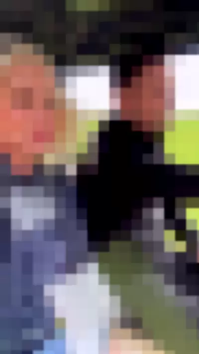 Denise Van Oulten - E9rkRM97dz