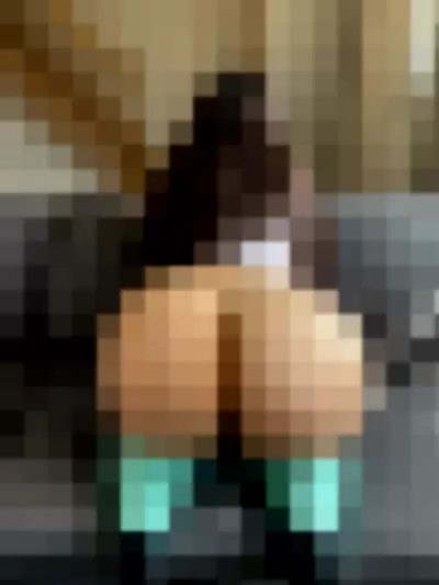 Launikavanessa - s8uq2kc6f9